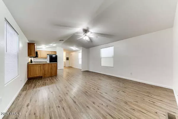 Glendale, AZ 85305,8427 W GLENDALE Avenue #88