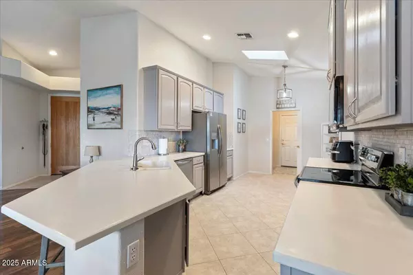 Phoenix, AZ 85042,3306 E MALDONADO Drive