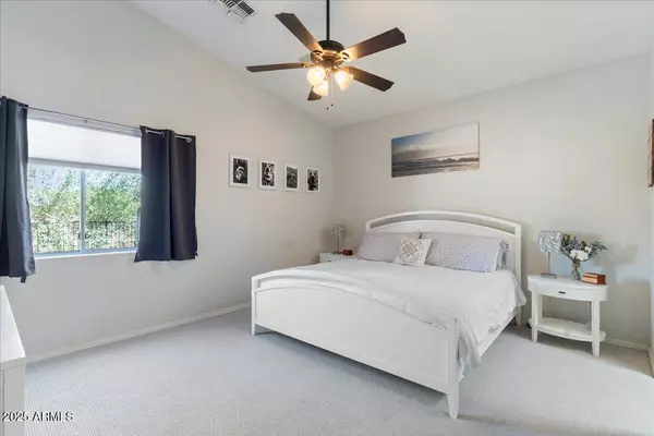 3306 E MALDONADO Drive Phoenix, AZ 85042