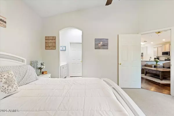 3306 E MALDONADO Drive Phoenix, AZ 85042