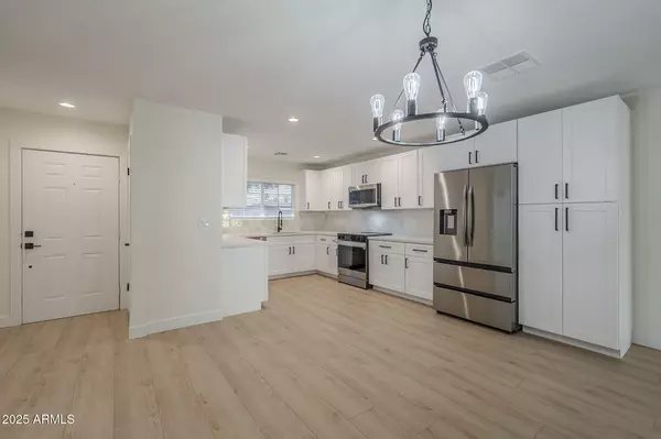 Mesa, AZ 85205,4646 E CONTESSA Street