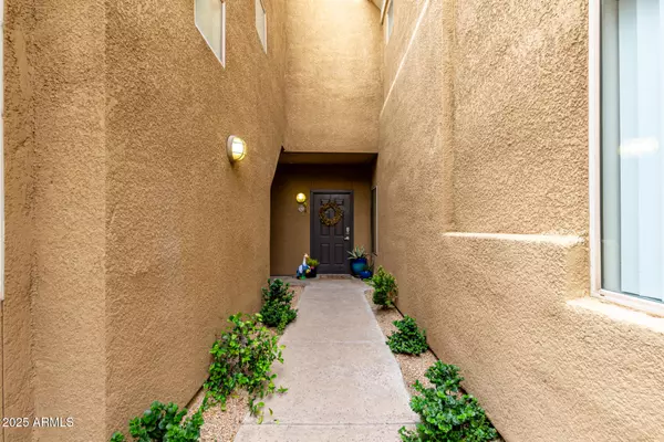 Phoenix, AZ 85016,4644 N 22ND Street #1016