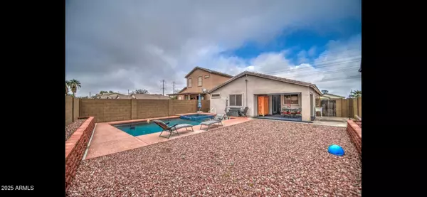 Phoenix, AZ 85043,6221 W RAYMOND Street
