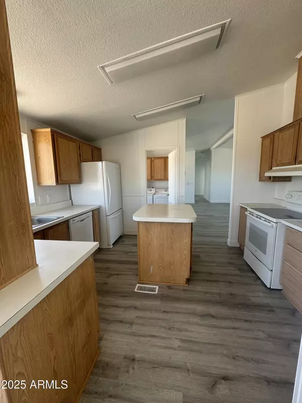 Tonopah, AZ 85354,2027 S 336TH Lane