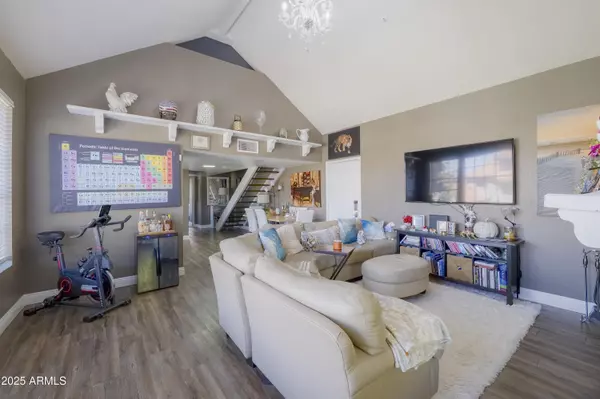 Scottsdale, AZ 85257,1211 N MILLER Road #216