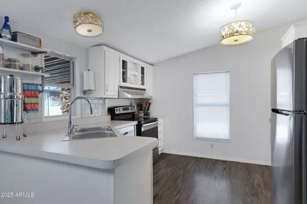Mesa, AZ 85206,201 S Greenfield Road #255