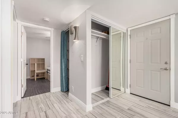 Mesa, AZ 85202,1342 W EMERALD Avenue #381