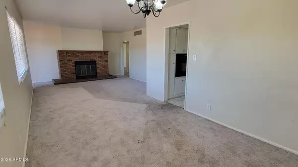 Phoenix, AZ 85023,2163 W VILLAGE Drive