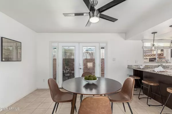 Scottsdale, AZ 85250,8443 E MONTEBELLO Avenue