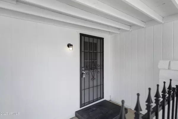 Phoenix, AZ 85022,18051 N 1ST Street