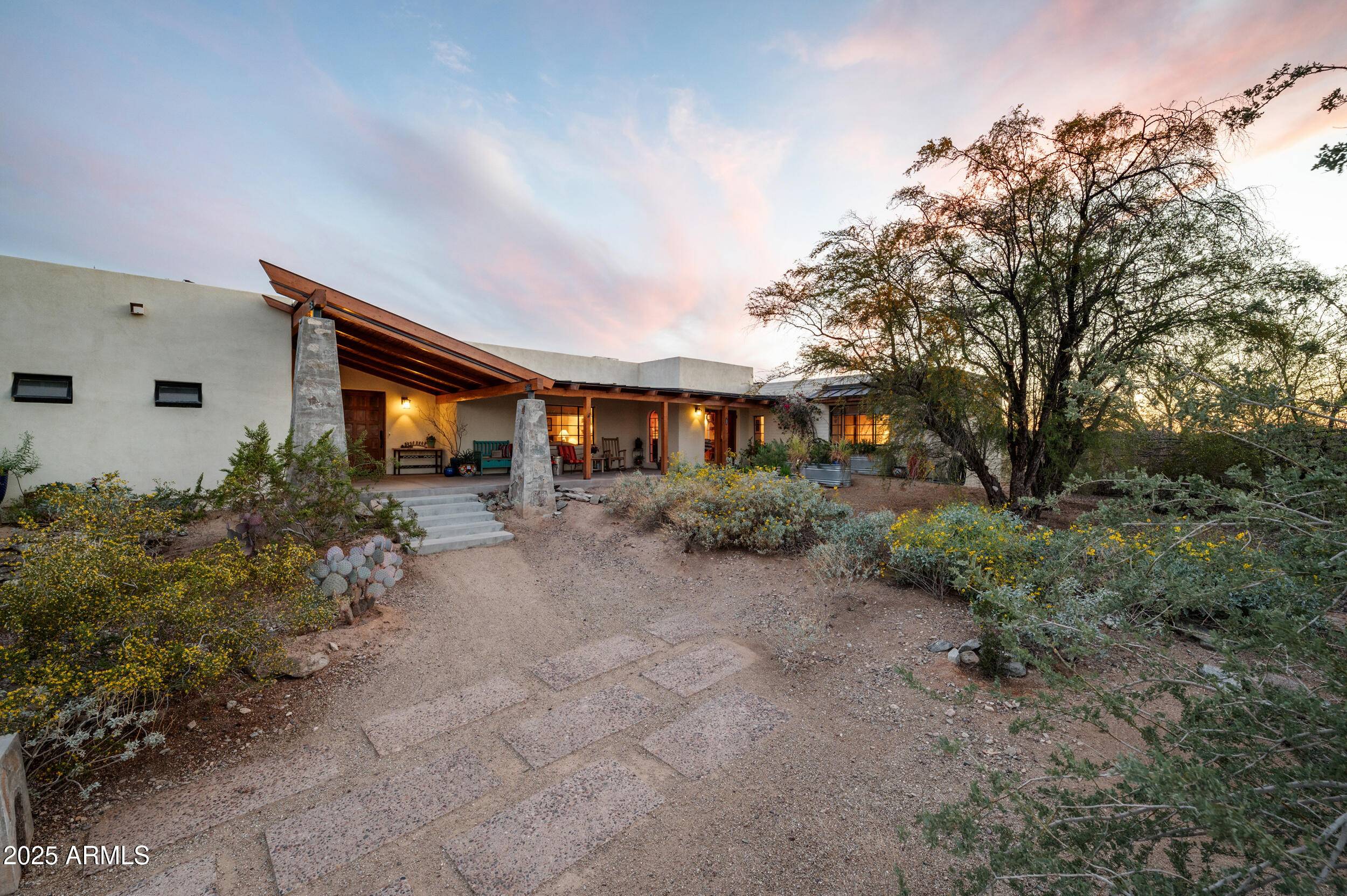 Phoenix, AZ 85042,2755 E WINSTON Drive