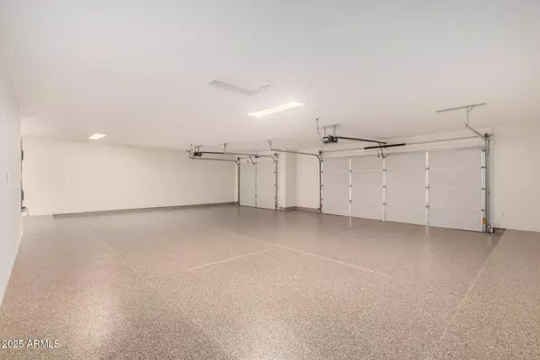 Wittmann, AZ 85361,23132 W Lone Mountain Road