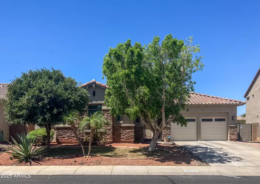 18310 W ONYX Court, Waddell, AZ 85355