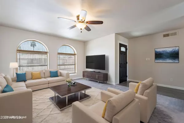 Tempe, AZ 85282,2502 E MALIBU Drive