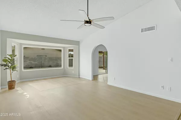 Phoenix, AZ 85023,14240 N 24TH Lane