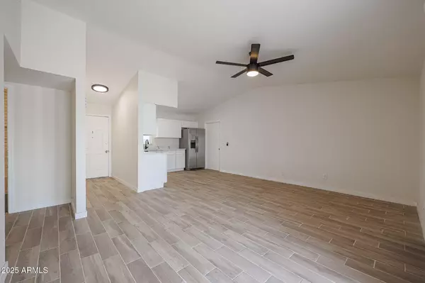 Phoenix, AZ 85043,6810 W GARFIELD Street