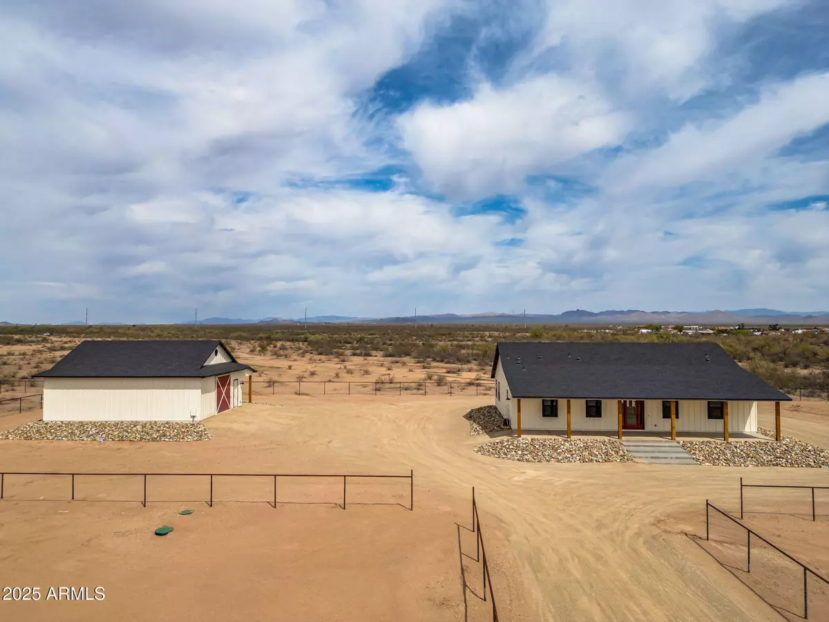 Wittmann, AZ 85361,23512 W RANCHO LAREDO Drive