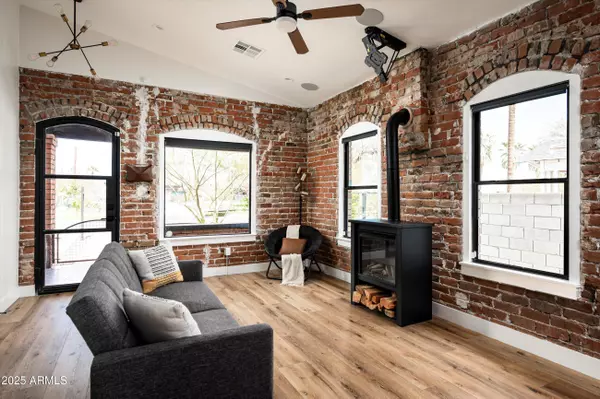 Phoenix, AZ 85006,1009 E GARFIELD Street