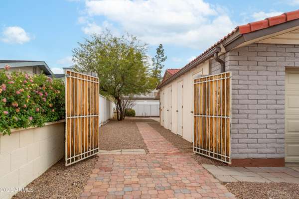 Phoenix, AZ 85021,1523 W Glenn Drive
