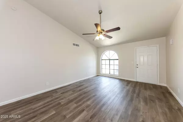 Avondale, AZ 85323,904 N 1ST Street