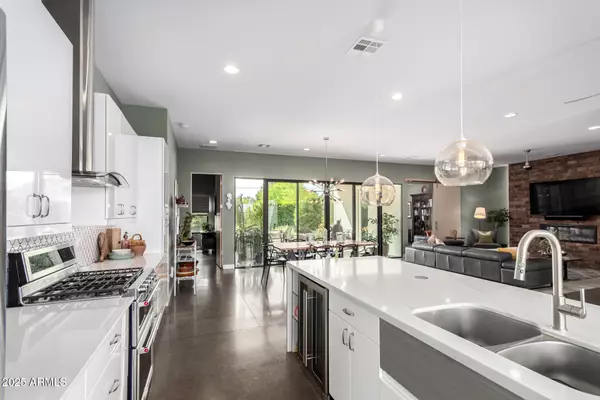 6840 N 13TH Place Phoenix, AZ 85014