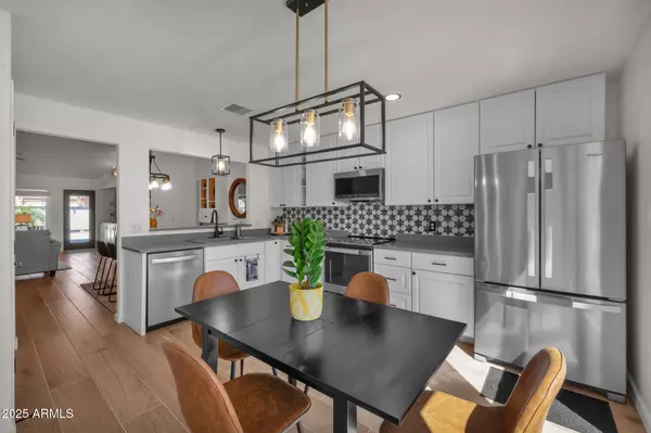 Gilbert, AZ 85234,640 N QUARTZ Street