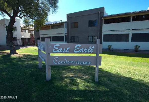 3301 E EARLL Drive #116, Phoenix, AZ 85018