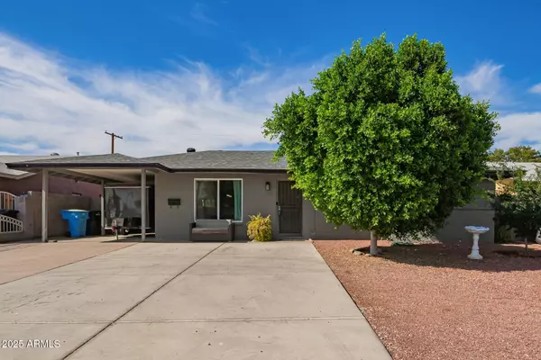 Phoenix, AZ 85031,5518 W CAMPBELL Avenue