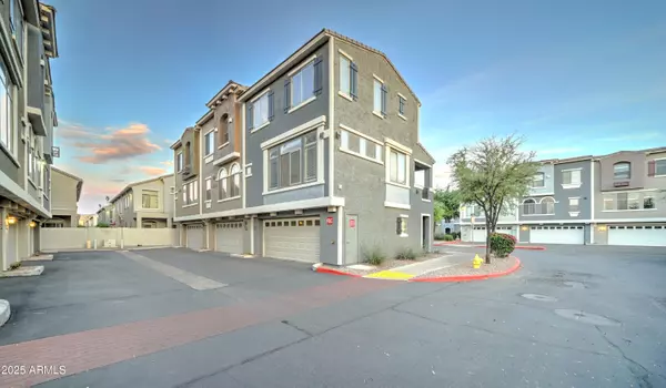 Tempe, AZ 85288,2402 E 5TH Street #1532