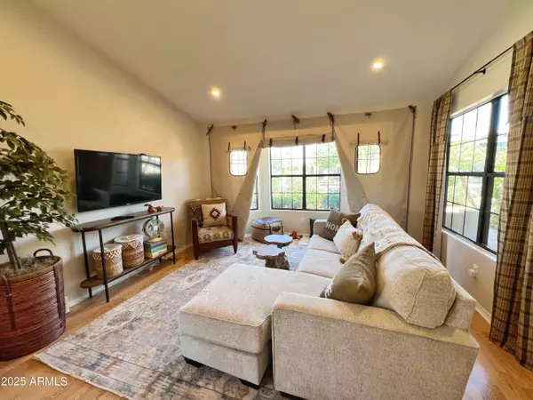 Gilbert, AZ 85234,850 N SAINT ELENA Street