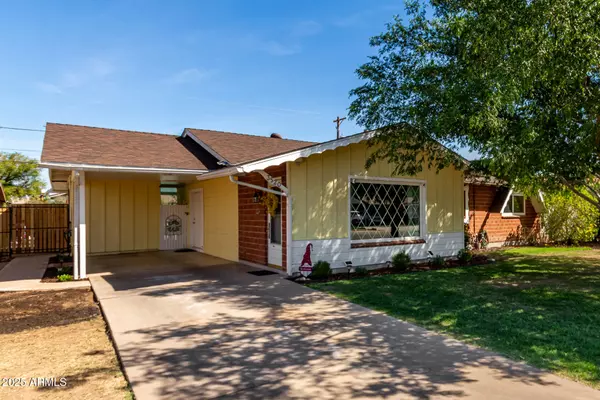 3520 W MCLELLAN Boulevard, Phoenix, AZ 85019