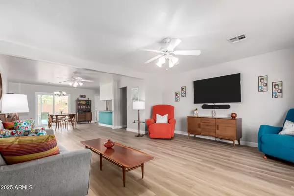 Phoenix, AZ 85019,3520 W MCLELLAN Boulevard