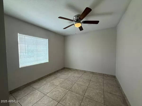 Phoenix, AZ 85017,2725 W MARSHALL Avenue