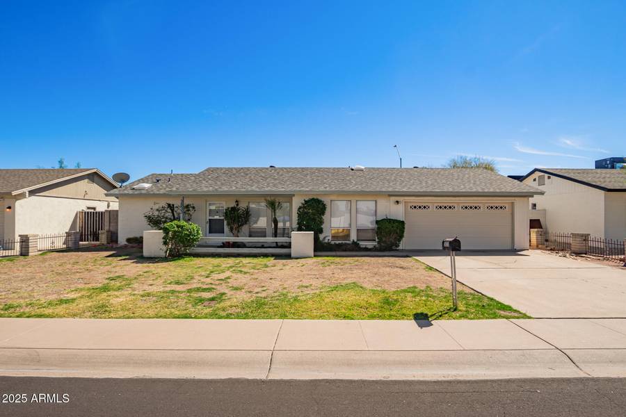 3833 E WETHERSFIELD Road, Phoenix, AZ 85032