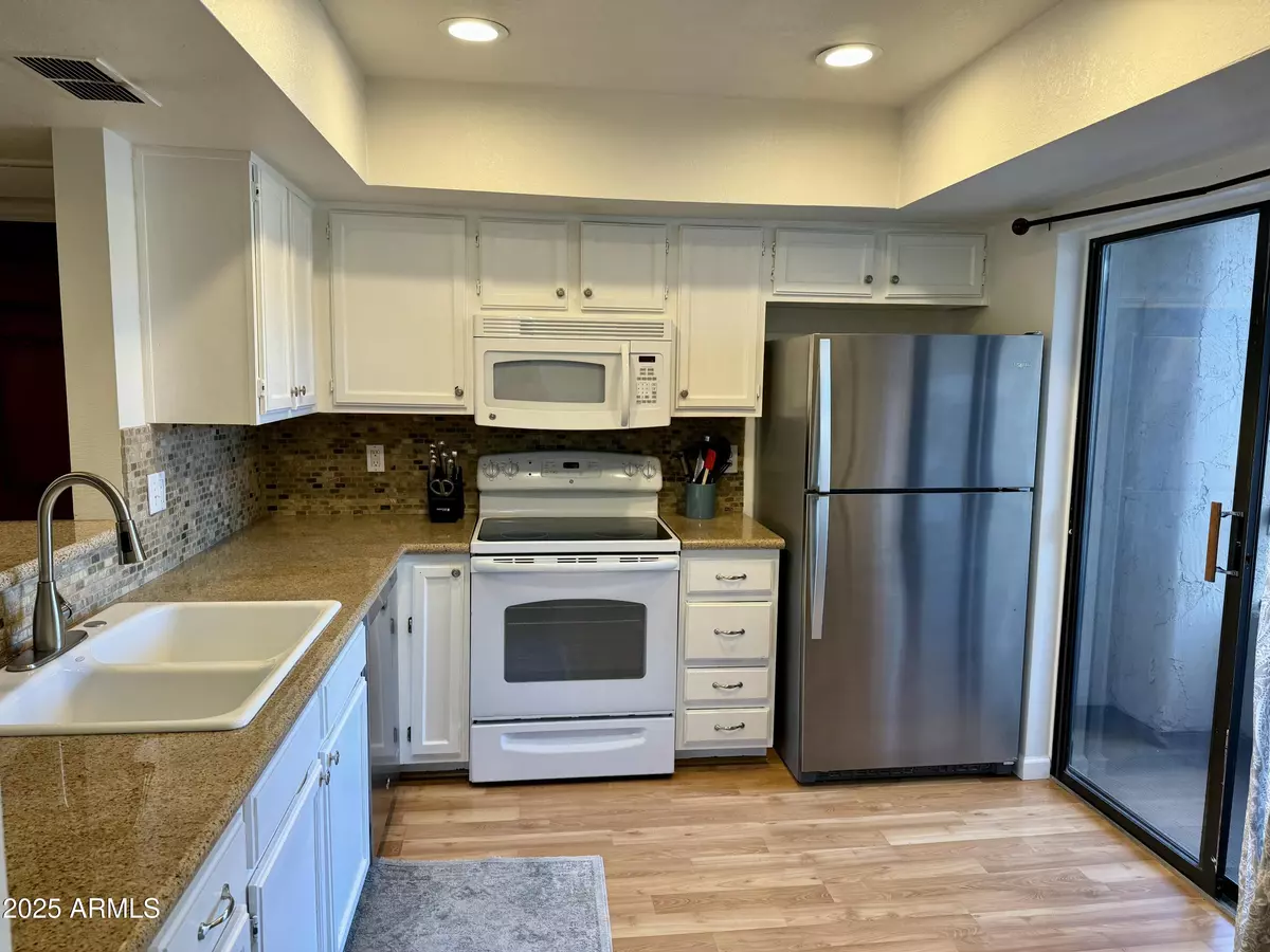 Scottsdale, AZ 85258,9460 N 92ND Street #216
