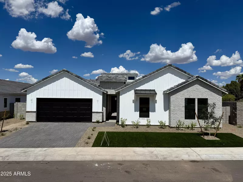 6460 E OMEGA Circle, Mesa, AZ 85215