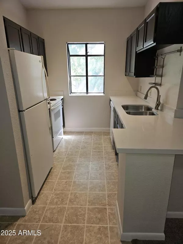 Mesa, AZ 85210,747 S EXTENSION Road #204