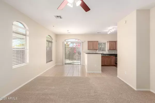 Phoenix, AZ 85032,17365 N CAVE CREEK Road #121