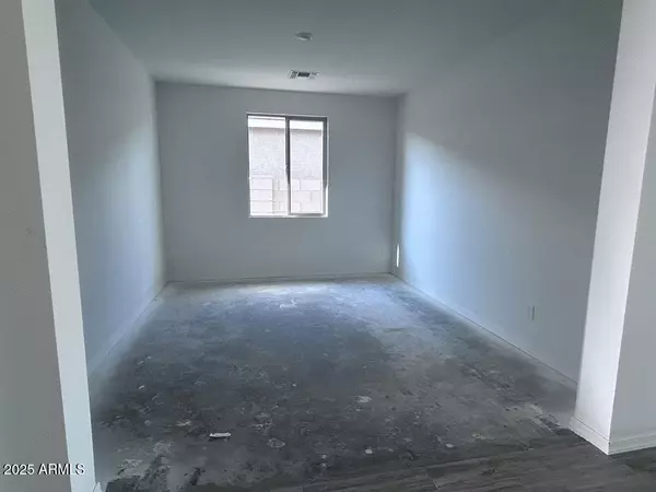 San Tan Valley, AZ 85140,32155 N LONE RANCHER Way