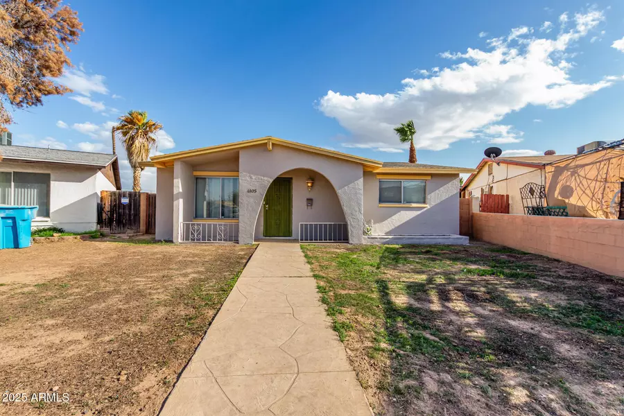 4105 W MEDLOCK Drive, Phoenix, AZ 85019