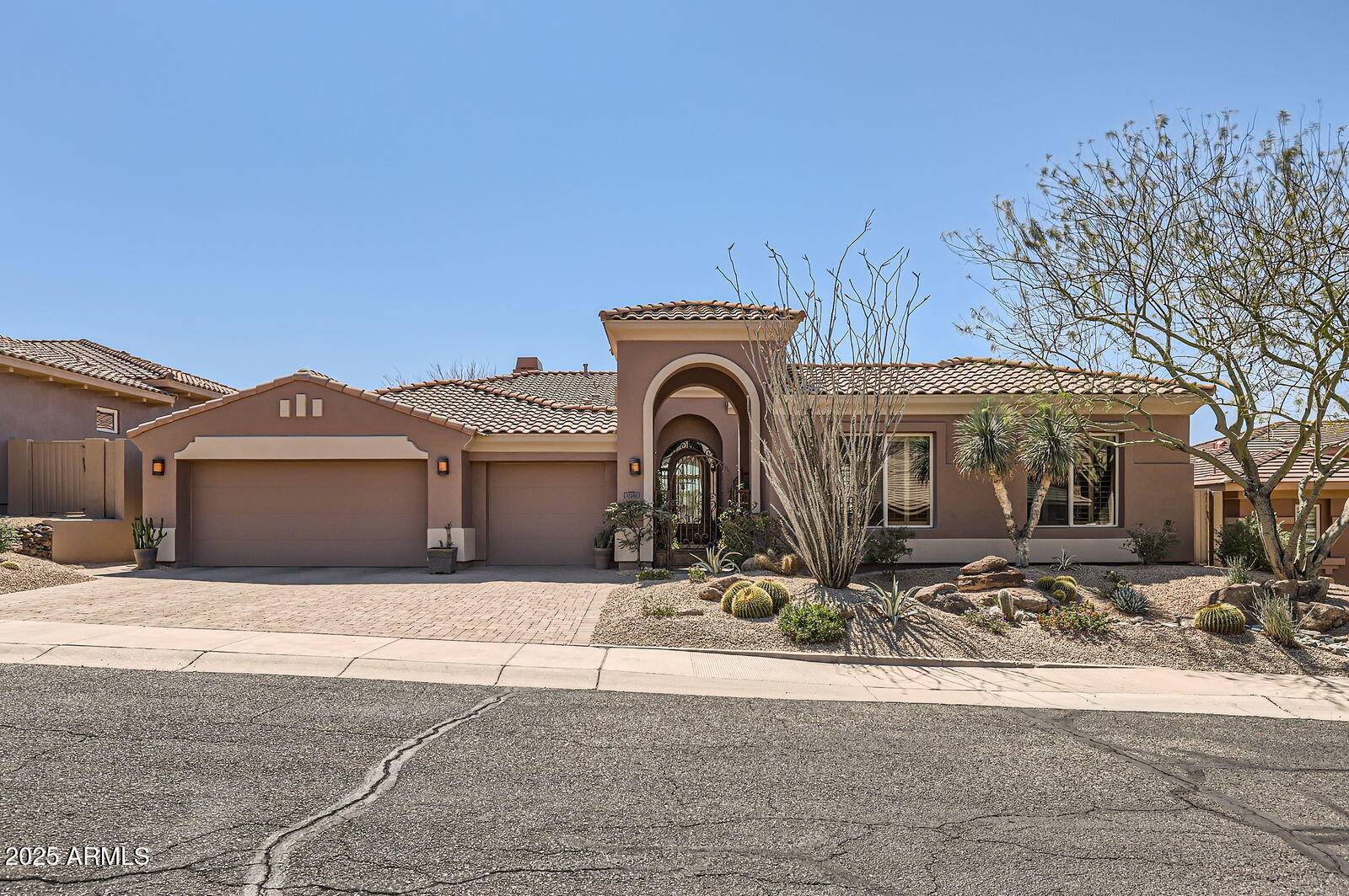 11141 E GREENWAY Road, Scottsdale, AZ 85255