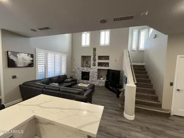 Mesa, AZ 85207,7445 E EAGLE CREST Drive #1064
