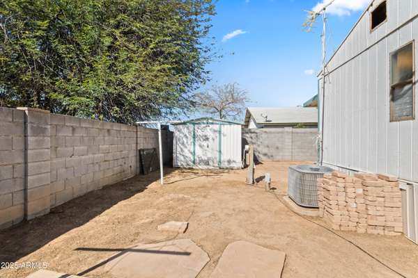 Phoenix, AZ 85022,1939 E LIBBY Street