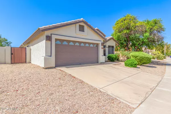 Chandler, AZ 85225,1701 E COUNTRYWALK Lane