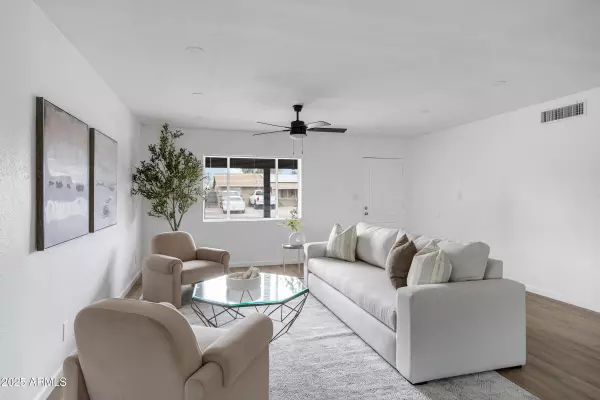 Phoenix, AZ 85033,4241 N 82ND Drive