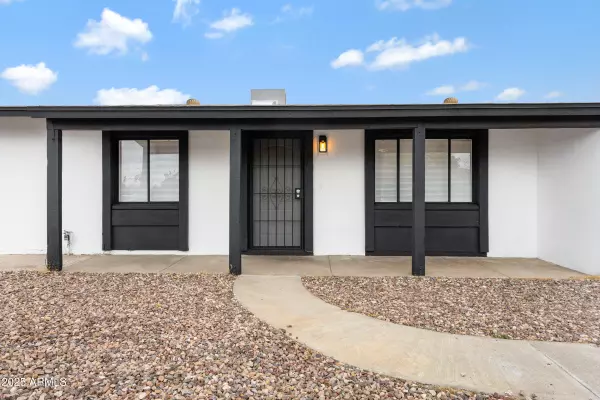 Phoenix, AZ 85033,4241 N 82ND Drive