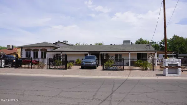 Phoenix, AZ 85041,920 W TAMARISK Street
