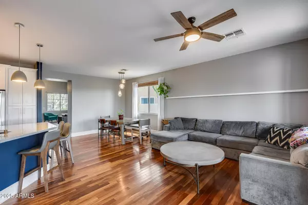 39514 N BENT CREEK Court Phoenix, AZ 85086