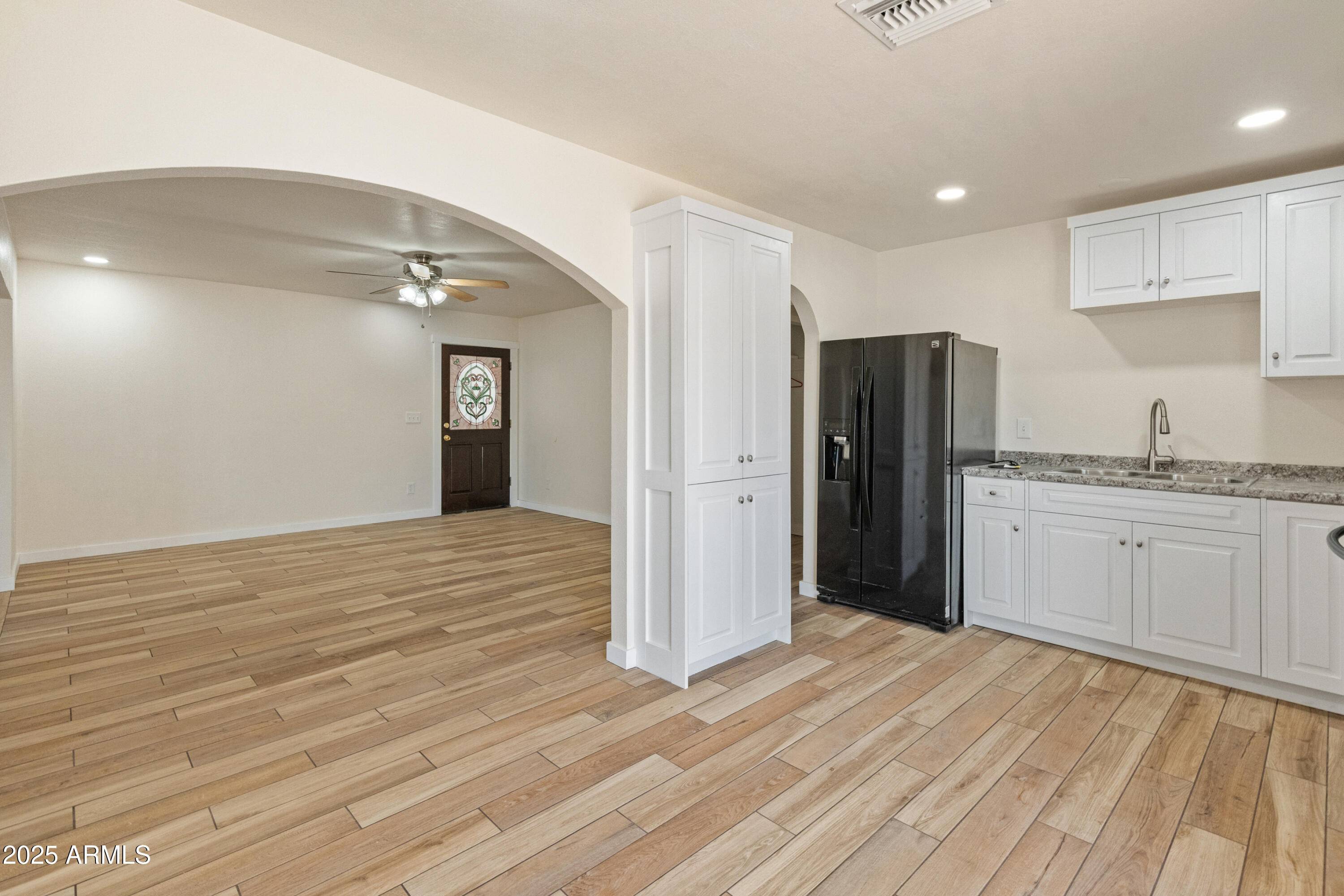 Mesa, AZ 85204,422 E HAMPTON Avenue