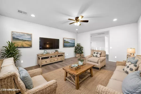 Queen Creek, AZ 85142,21525 E CAMACHO Road